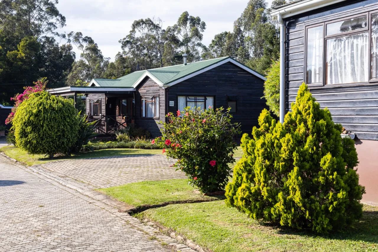 Strombolis Retirement Village - Image 3